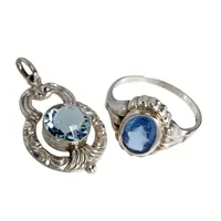 Vintage Hänge & Ring, silver bl.a. 830/1000, blå sten, hänge längd inkl. ögla 26,5 mm, bredd 14,5 mm, svensk kontroll/importstämpel, ring Ø16,5 mm, bredd 1,5-12 mm, fint skick  Vikt: 3,6 g
