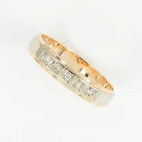 Ring med diamanter ca 4x0,015ct, stl 18½mm, Bims Guldsmide Ab Göteborg 1969 , 18k röd och vitguld Vikt: 3,5 g