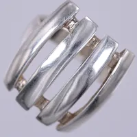 Ring, stl: 18½, bredd: ca 4-23mm, 925/1000, silver Vikt: 7,9 g