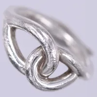 Ring Mira, Design Carolina Gynning, stl ca18, bredd ca 2,8-11,3mm, silver 925/1000 Vikt: 7,3 g