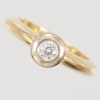 Ring stl 18¼, bredd 3,4-7,6mm, diamant 1 x ca 0,25ct, 14K Vikt: 8,6 g