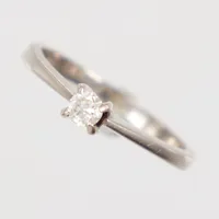 Ring stl 17, bredd 2-3,8mm, briljantslipad diamant 1x ca 0,14ct, ca TCr(I)/SI, nagg, vitguld, 18K  Vikt: 2,7 g