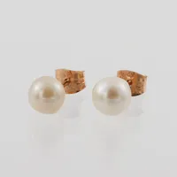 Örhängen paret med pärlor, Viktor Janson Lindesberg, pärlans diameter 5.9 mm, 18 k. Vikt: 1 g