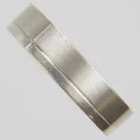 Ring, Ø19¾, bredd: 5,3mm, delvis matterad, vitguld, 14K Vikt: 5,9 g