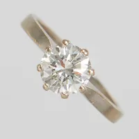 Ring, briljantslipad diamant 1 x 1,37ct ca Cr(J)/VS1, Nordiska Affineriet Ana Ab, Helsingborg 1979, vitguld, Ø17, 18K Vikt: 4 g