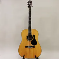 Akustisk gitarr, Alvarez RD27, serie nr FS131000710, Kina, vadderat fodral. Vikt: 0 g