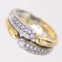 Ring med diamanter 30xca 0,01ct, rött & vitt guld, stl 17½, bredd 4,7-8mm, 18K Vikt: 6,7 g