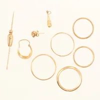 Diverse guldsmycken, fem ringar, två udda örhängen, ett hängen, ett slipsnål, gravyrer, defekta, skeva, 18K Vikt: 23 g