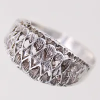 Ring, stl 18¾, bredd 3,3-10mm, ojämnhet, silver 925/1000 Vikt: 2,3 g