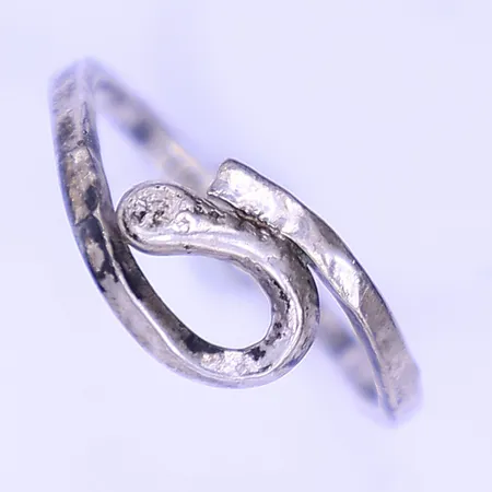 Ring, stl 17¼, saknar ormsvans, 925/1000 silver  Vikt: 1,9 g