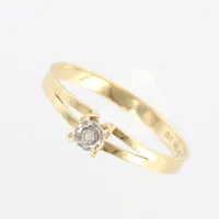 Ring med mindre diamant, stl 17, 18K Vikt: 1,3 g