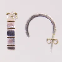 Ett par örhängen med dekor, Ø12mm, GHA, silver 925/1000 Vikt: 5,5 g