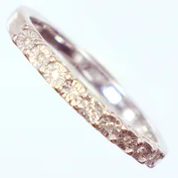 Ring med diamanter totalt 0,09ct, stl 16½, bredd 1,5-2,5mm, GHA, vitguld, 18K Vikt: 2,6 g