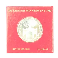 Minnesmynt, Sveriges Riksdag Helgeandsholmen 1983, 100kr, Ø 32mm, plastetui, repig/skadad, 925/1000 Silver  Vikt: 16 g