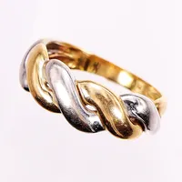 Ring, stl 18¾, bredd 2,5-7mm, vit/gulguld, 18K.  Vikt: 4,7 g