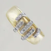 Ring med diamanter, Ø 16½ mm, bredd 6,5 mm, 14K Vikt: 4 g