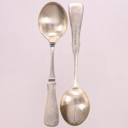 2 Kaffeskedar, längd 11cm, modell Uppsala, MGAB, silver 830/1000 Vikt: 24,1 g