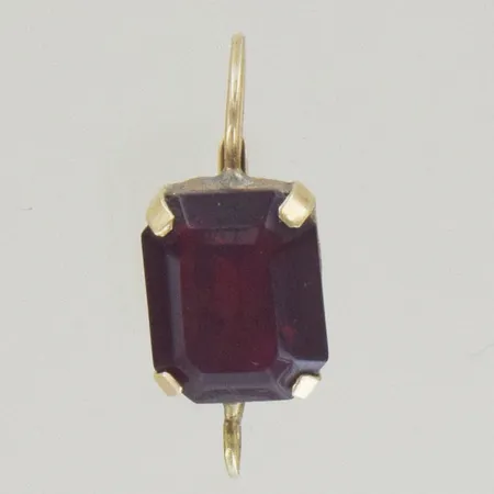 singel örh m röd sten, sten 7,89-9,88mm 14k Vikt: 1,2 g