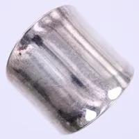 Ring, stl ca 17, bredd ca 8,1-22mm, silver 925/1000 Vikt: 9,8 g