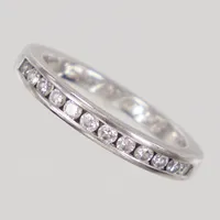 Ring stl 15¼, bredd 2-2,8mm, diamanter 12x0,02ct, GHA, vitguld, 18K,  Vikt: 3,3 g