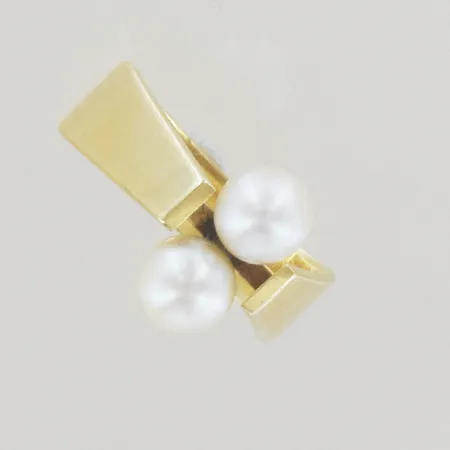 Ring med pärlor, Ø 17, bredd 5 mm, 18K Vikt: 6,6 g