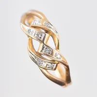 Ring, stl 18¼, bredd 2-8 mm, 18K. Vikt: 2,2 g