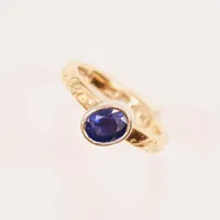 Ring, Efva Attling, Ø17¾, bredd:8mm, "From Here To Eternity", blå sten, 18K 6,8g.