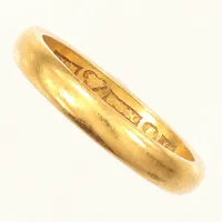 Ring, stl 18½, bredd 4mm, gravyr, 23K Vikt: 5,8 g