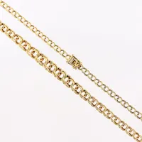 Collier, doserad Bismarck, 47cm, bredd 3-7mm, slitage vid lås, 18K.  Vikt: 15,7 g