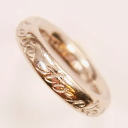 Ring, Efva Attling, "From Here To Eternity", Ø16¾, bredd:4mm, gravyr, vitguld, 18K 13,2g.