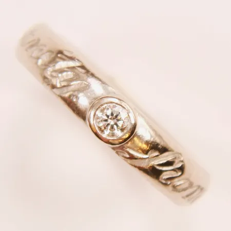 Ring, Efva Attling, "From Here To Eternity", Ø16¾, bredd:4mm, gravyr, vitguld, 18K 11,9g.