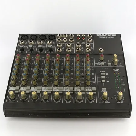 Mixerbord Mackie 1202-VLZ, Serienr: D119098, strömkabel samt mikrofon Behringer XM2000S, bruksslitage Vikt: 0 g
