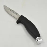 Kniv i originaletui, framtagen för Svenska Mount Everest expeditionen 1987, numrerad nr 717/1000.  Kniven är ett samarbete mellan Uddeholm Strip och Svedev AB, med hölster, originallåda och intyg.