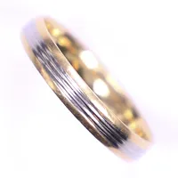 Ring, stl 21, bredd 3,9mm 18K   Vikt: 4,4 g