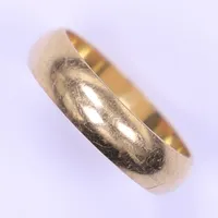 Ring, stl 17¾, bredd 5mm, 18K  Vikt: 5,2 g