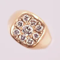 Klackring med diamanter, totalt ca 1x35, 8x0,05ct, stl 19¼. bredd 4-15mm, 18K Vikt: 19,2 g