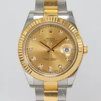 Herrur Rolex Datejust, stål/guld, automatisk, 41mm, ref: 116333, snr: 89X42209, Cal. 3135, verknr: 3NN66590, boettnr: 2410, safirglas, datum, Champagnetavla med diamantindex 10 x ca 0,015ct TW/VVS 8/8 slipade, oysterlänk, stål/guld, viklås, certifikat Krons daterat 17/08/2016, servicekort daterat 22 Okt 2018, box