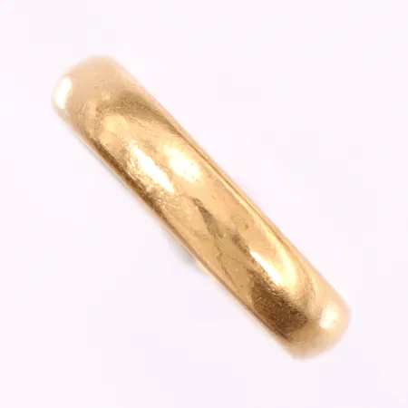 Ring, slät, stl 17½, bredd 4,5mm, gravyr, 23K Vikt: 7,6 g