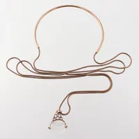 Collier MAXMARA Sigill, längd ca 160 cm.