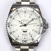 Herrur Gucci Dive, stål, quartz, Ø40,5mm, ref: 136.3, snr: 17082582, datum, stållänk, dubbelviklås, extra länkbitar, box