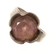 Ring lila sten, stl 18, reglerbar storlek, bredd 16mm, Alton, år 1972, 935/1000 silver  Vikt: 5 g