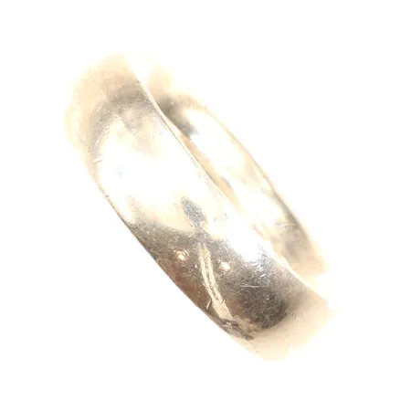 Ring slät, stl 21, bredd 7mm, 925/1000 silver Vikt: 15,1 g