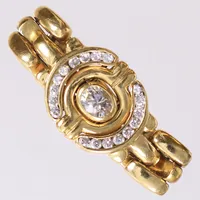 Ring ledad med ovalslipad diamant ca 0,45ct och briljantslipade 18x ca 0,02ct, stl 18, bredd 7-13,7mm, 18K  Vikt: 11,7 g