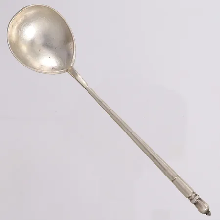 Tesked, längd 13,5cm, niellomönster, pigmentbortfall, ryska stämplar, år 1872, 875/1000 silver Vikt: 22 g