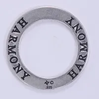 Hänge med text: HARMONY, Ø 23mm, 925/1000, Silver  Vikt: 2,5 g