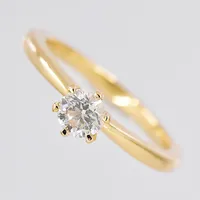 Ring, diamant 0,50ct W/SI enligt gravyr, stl 17¾, graverad, GHA, 18K Vikt: 4,3 g