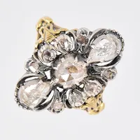 Ring med rosenslipade diamanter, nagg finns, stl 16¼, bredd ovandel 20,6mm, silver/18K Vikt: 4,9 g