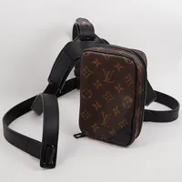 Västväska Louis Vuitton, Utility Harness Bag, Défilé Louis Vuitton printemps-été 2019 Homme, modellnr M44470, Monogram Solar Ray canvas, 17x11x5cm, made in France, kvitto Birger Jarlsgatan 2020, dustbag, låda, pappkasse