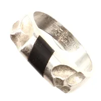 Ring, onyx, stl 18, bredd 3,8-6mm, Lapponia, repig, silver 925/1000 Vikt: 5,6 g