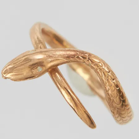 Ring, orm, Ø17½, bredd:1,8-12,5mm, roséguld, 14K. Vikt: 4,4 g